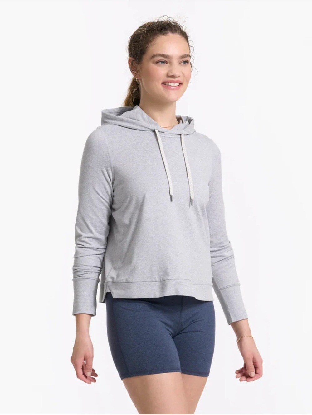 Vuori Halo Essentials Hoodie- Light Grey M
